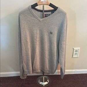 Chaps Gray V-Neck Sweater Classic Knit Design